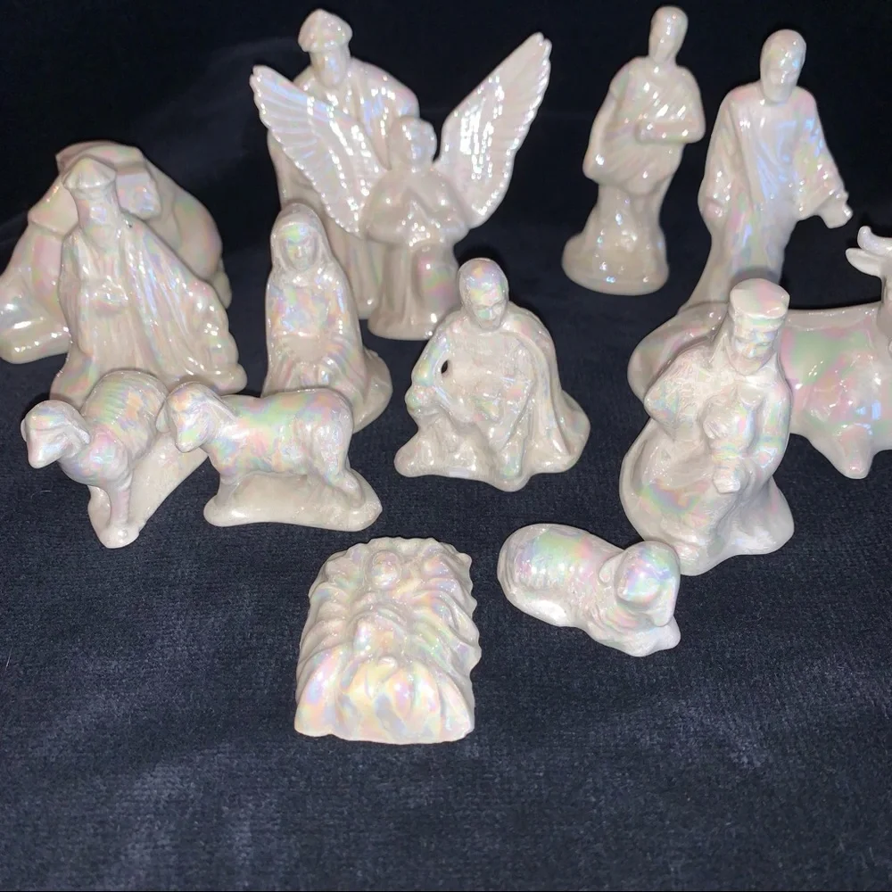 14 Piece Small Ceramic Pearlescent White Nativity Set Scene // Christmas Holiday